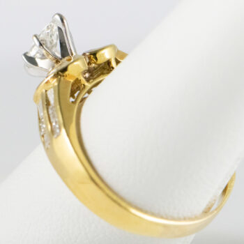 New 18 K Gold Engagement Ring Marquise Diamond and Baquettes 8