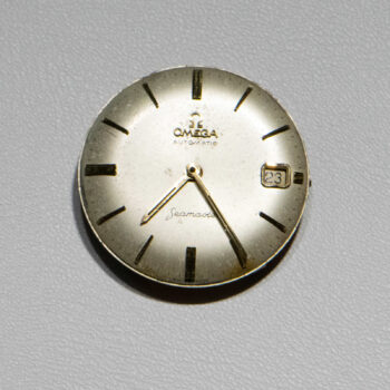 Omega 562 Movement with Dial and hands 3