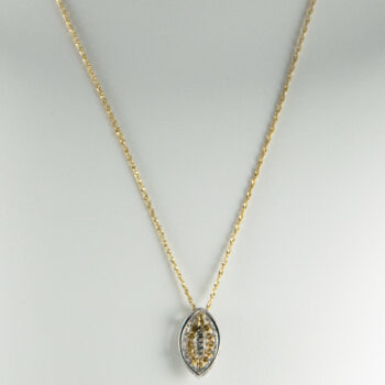 Pre owned 14 K Y G Pendant with Diamonds and Serpentine Chain 8