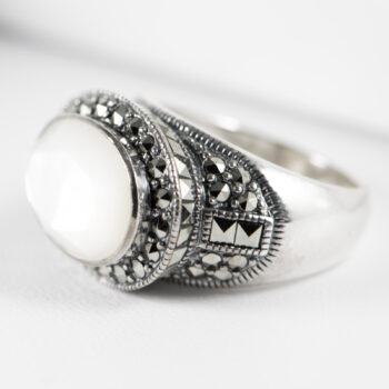Sterling Silver 925 Ring with White Quartz Stone 10