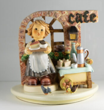 M J Hummel Goebel Cafe Set Strudel Haus 7