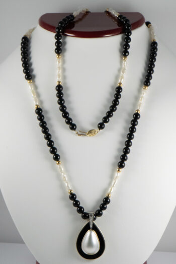 14k Onyxand Freshwater Pearls Necklace with Enhancer 4