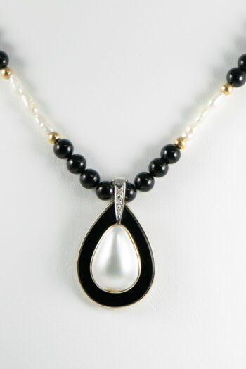 14k Onyxand Freshwater Pearls Necklace with Enhancer 8