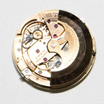 Omega 562 Movement with Dial and hands 6