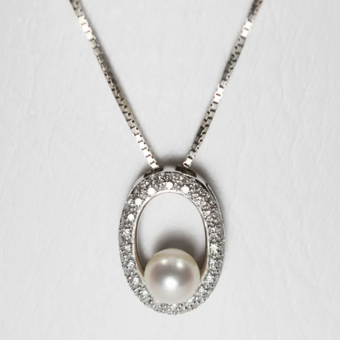 14 K White Gold Pearl Pendant with Box Chain 4