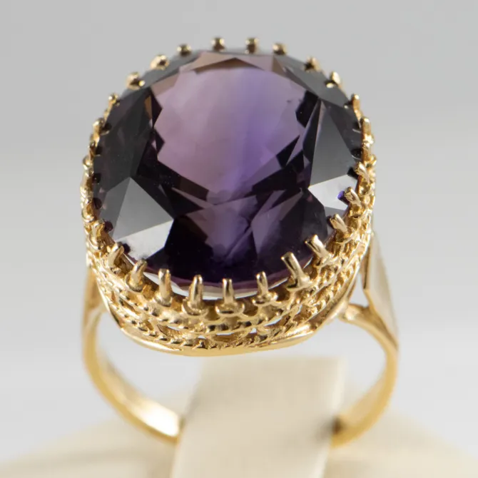 14 K Y Large Oval Amethyst Lds Ring 2